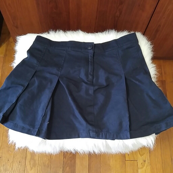 Tommy Hilfiger Dresses & Skirts - Tommy Jeans navy pleated mini skirt size 1